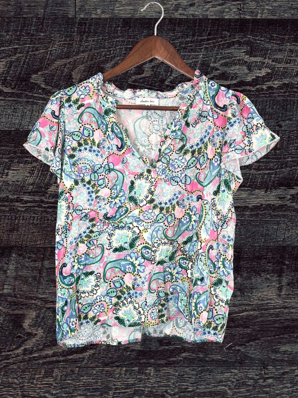 Another Love Multicolor Paisley Floral V‑Neck Short Sleeve Top
